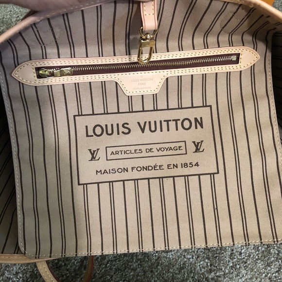 SOLD Authentic Louis Vuitton Monogram Neverfull MM - Picture 6 of 8